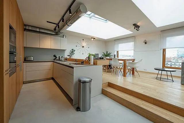 Pronájem bytu 196 m²