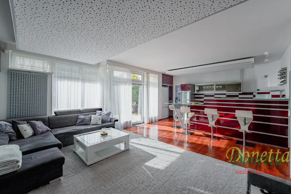 Pronájem domu 145 m²