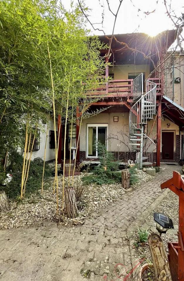 Pronájem domu 248 m²