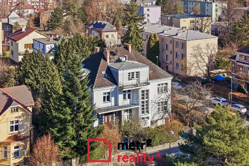 Prodej domu 678 m²