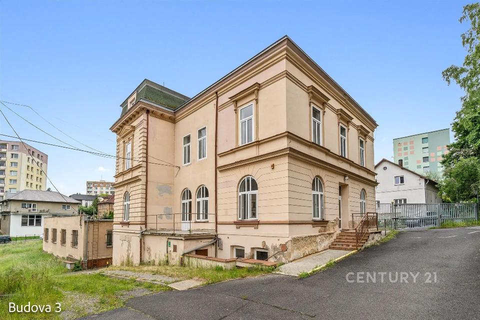 Pronájem komerčního prostoru 635 m²