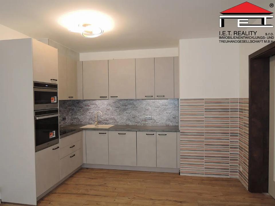 Pronájem bytu 82 m²
