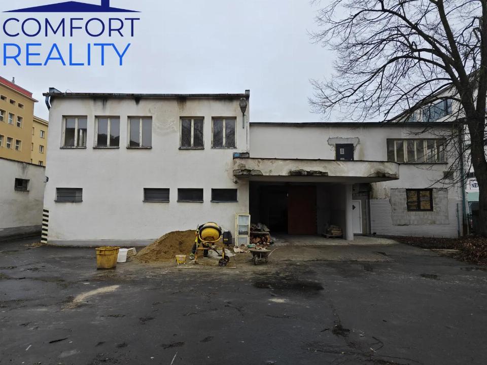 Pronájem komerčního prostoru 100 m²