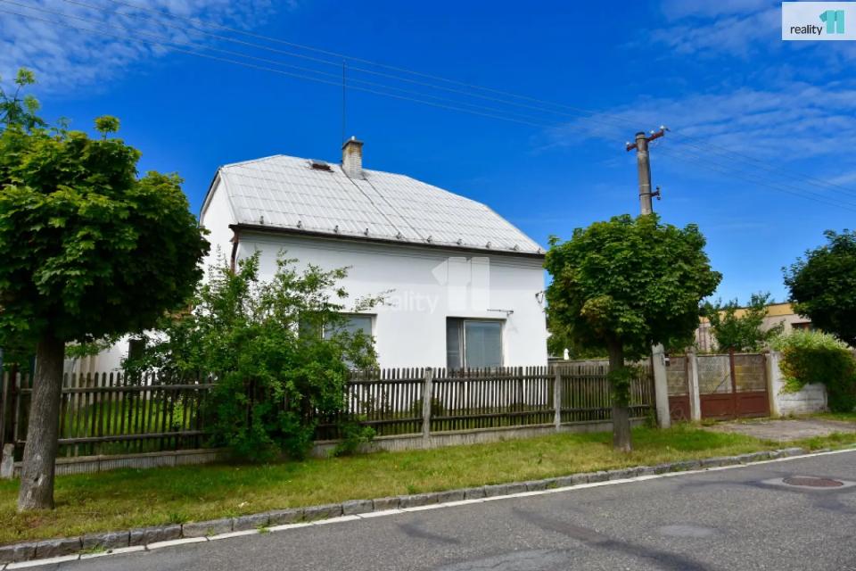 Prodej domu 1910 m²