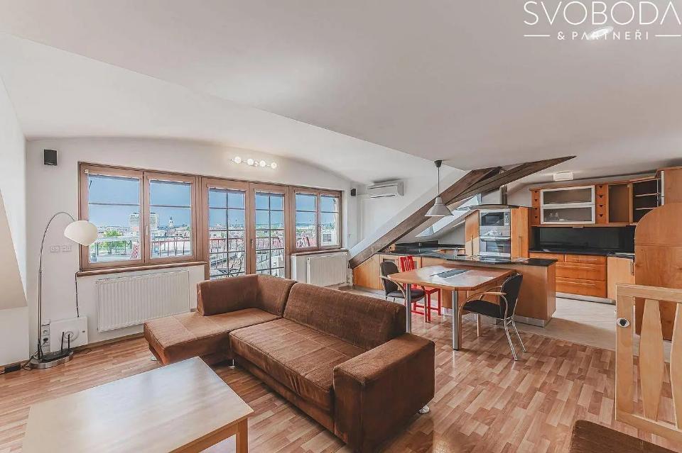 Pronájem bytu 107 m²