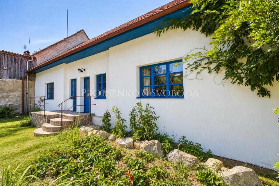 Prodej komerčního prostoru 300 m²