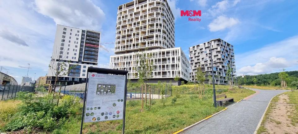 Pronájem garáže 12 m²