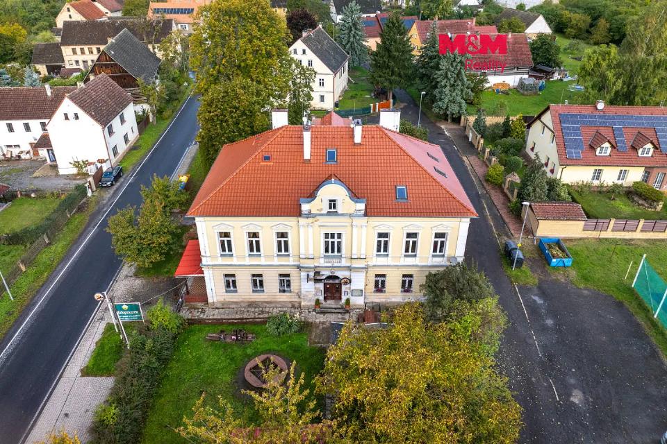 Prodej komerčního prostoru 750 m²