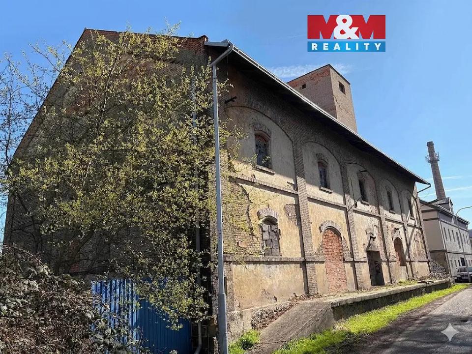 Pronájem komerčního prostoru 1245 m²