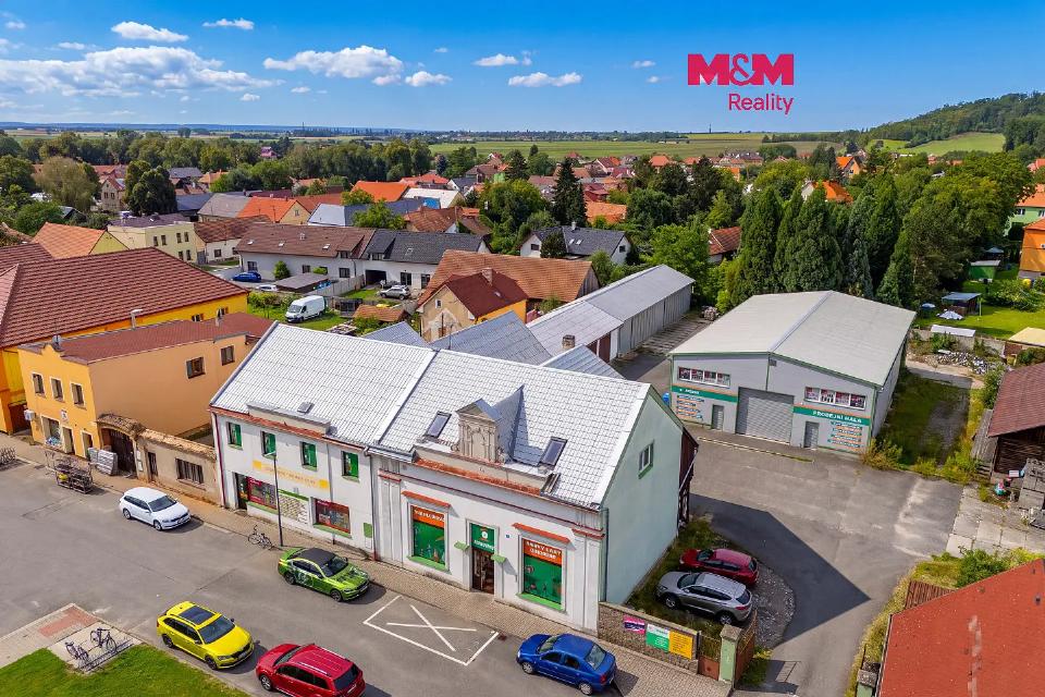 Pronájem komerčního prostoru 439 m²