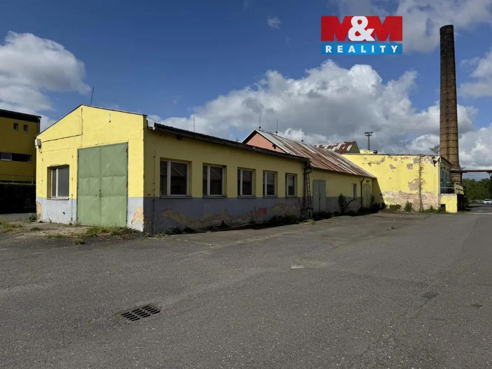 Pronájem komerčního prostoru 600 m²