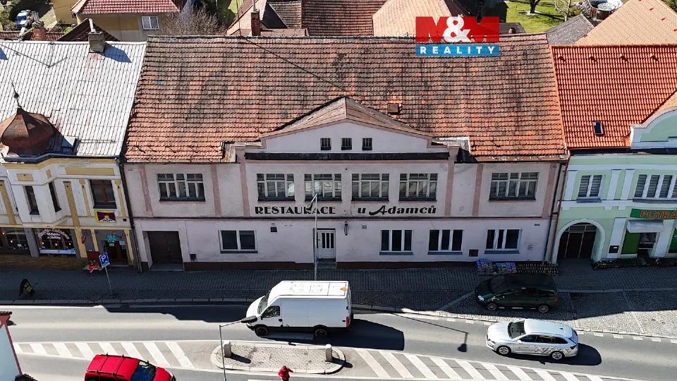Pronájem komerčního prostoru 700 m²