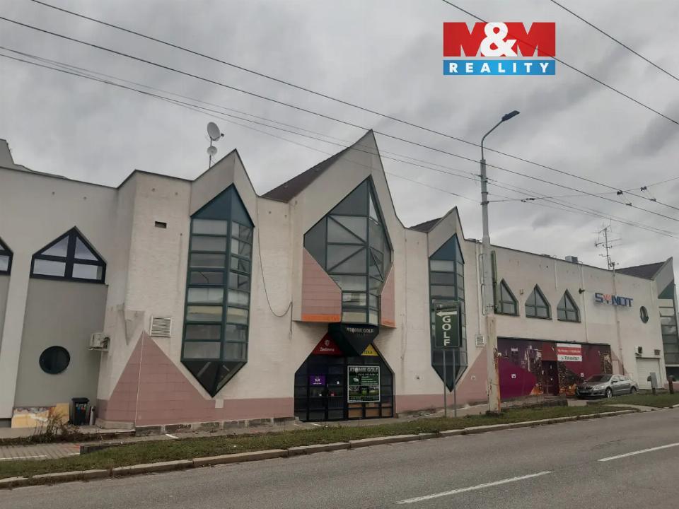 Prodej komerčního prostoru 1230 m²