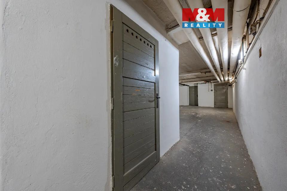 Prodej garáže 104 m²