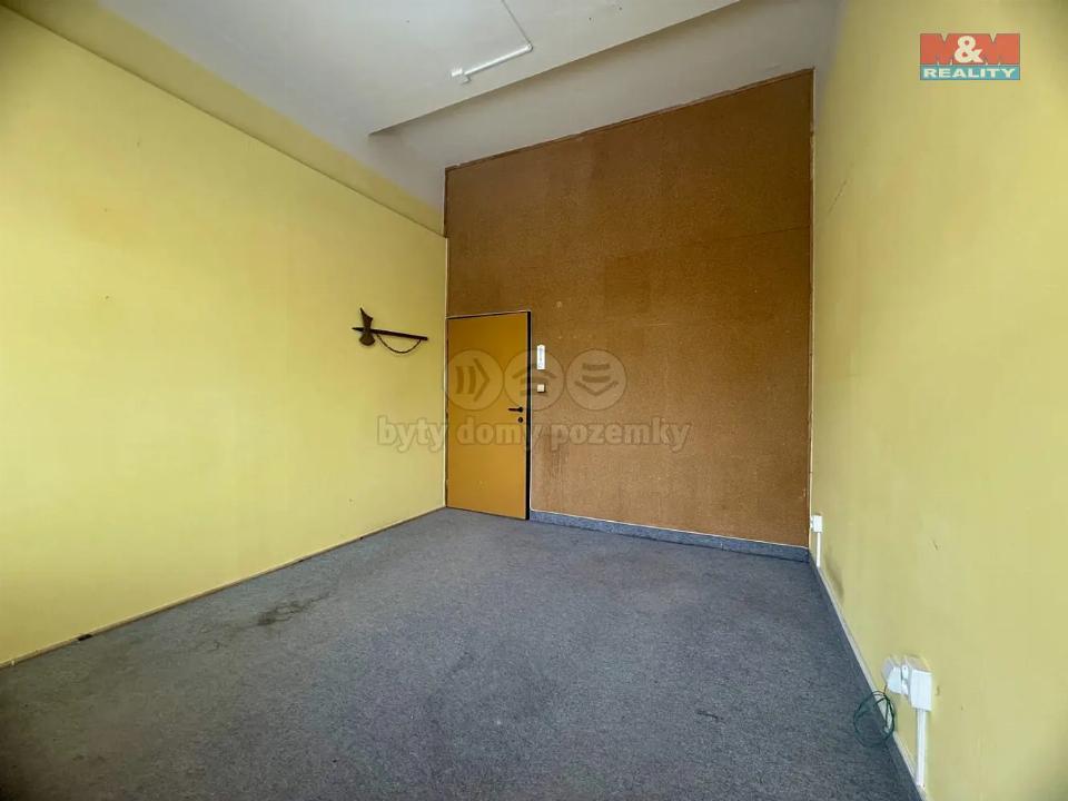 Pronájem komerčního prostoru 14 m²