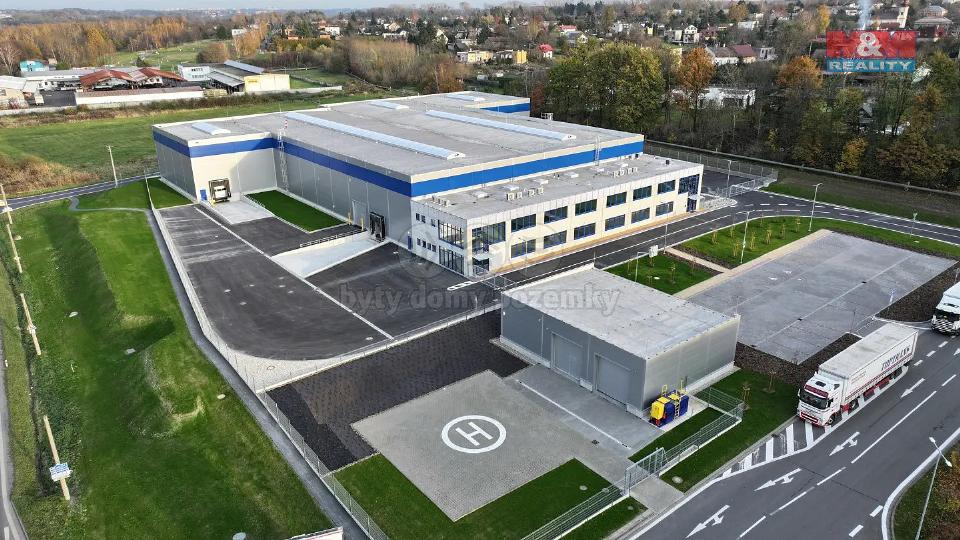 Pronájem komerčního prostoru 2991 m²