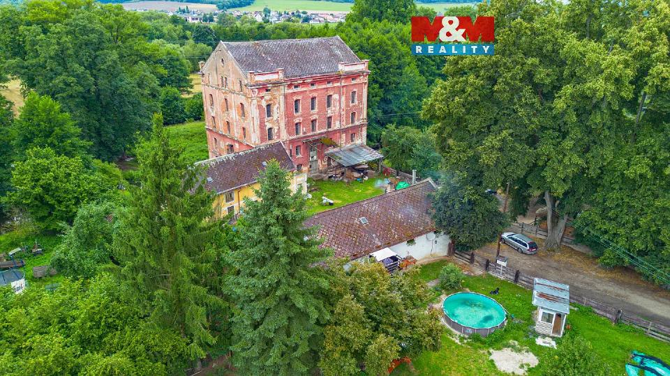 Prodej komerčního prostoru 934 m²