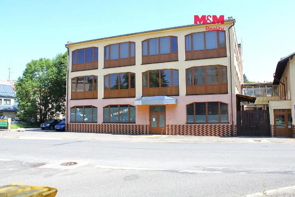 Pronájem komerčního prostoru 360 m²