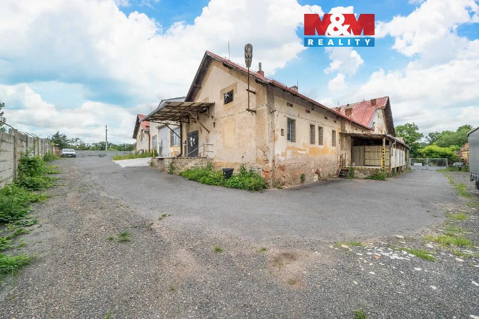 Pronájem komerčního prostoru 205 m²