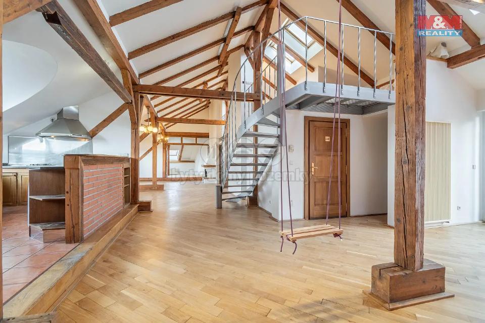 Prodej bytu 266 m²