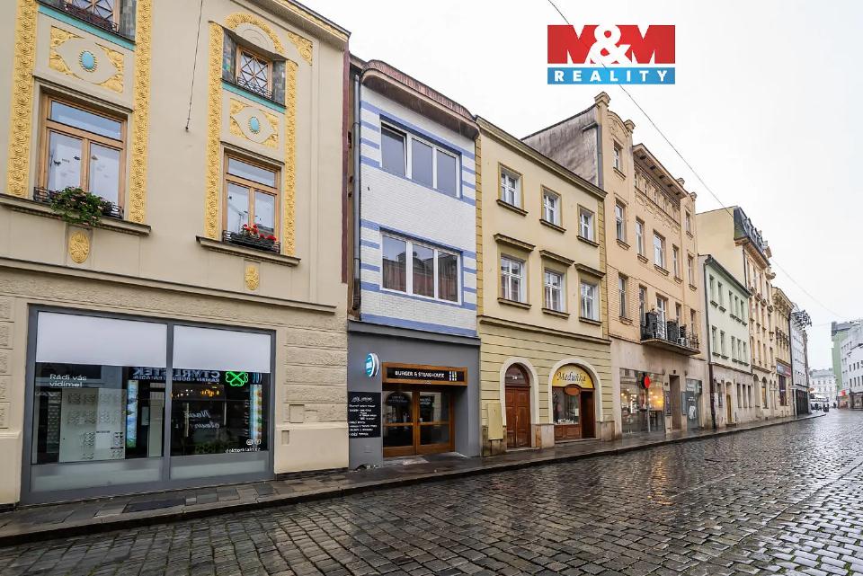 Prodej komerčního prostoru 890 m²