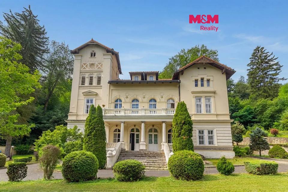 Prodej domu 621 m²