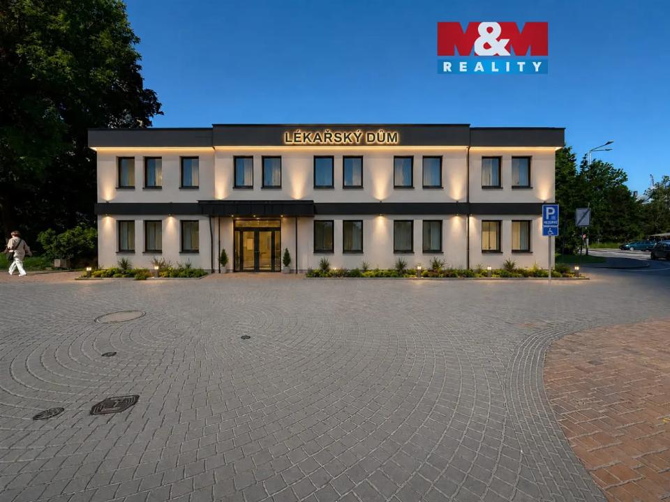 Prodej komerčního prostoru 425 m²