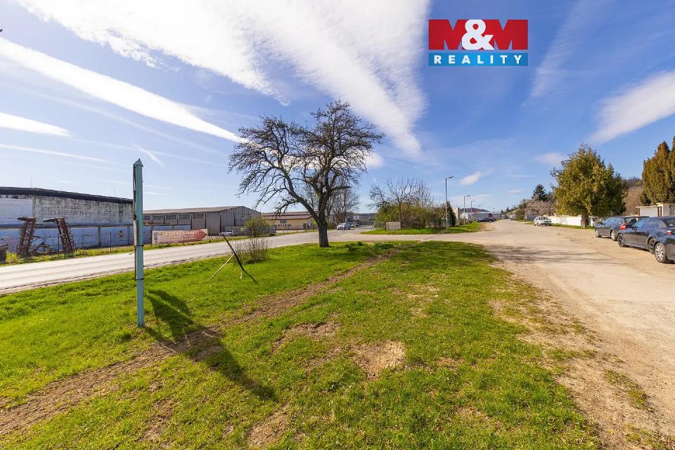 Prodej komerčního prostoru 2221 m²