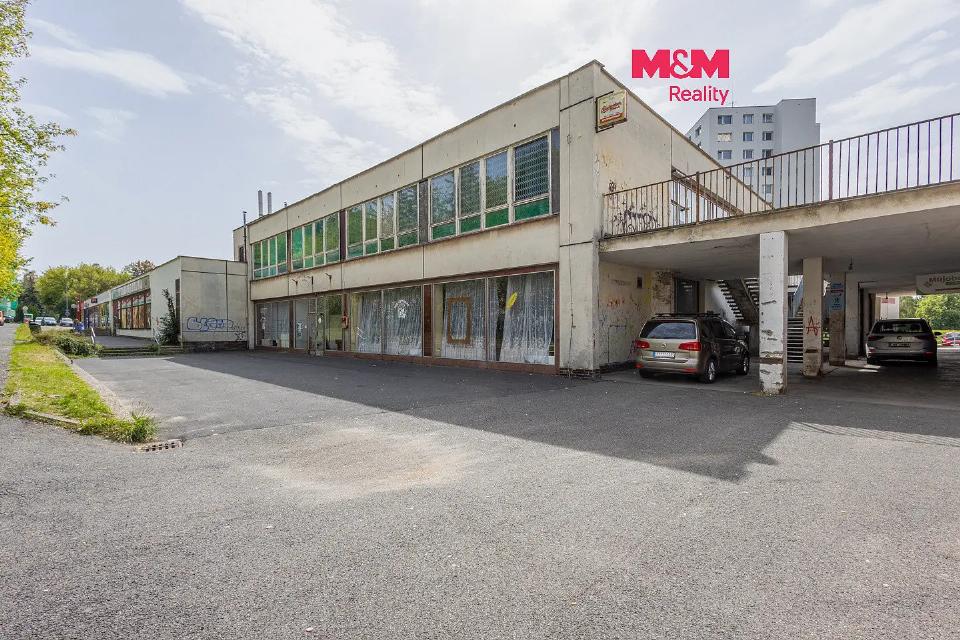 Prodej komerčního prostoru 1600 m²