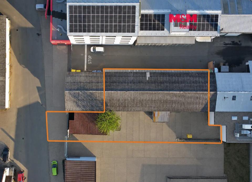 Prodej komerčního prostoru 317 m²