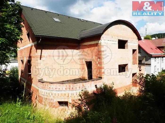 Prodej domu 654 m²