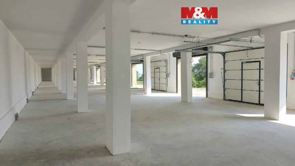 Pronájem komerčního prostoru 230 m²