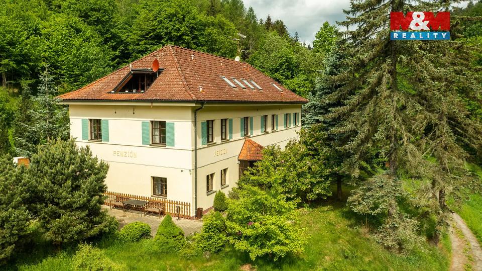 Prodej komerčního prostoru 620 m²