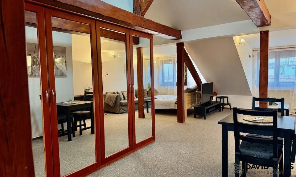 Pronájem bytu 61 m²