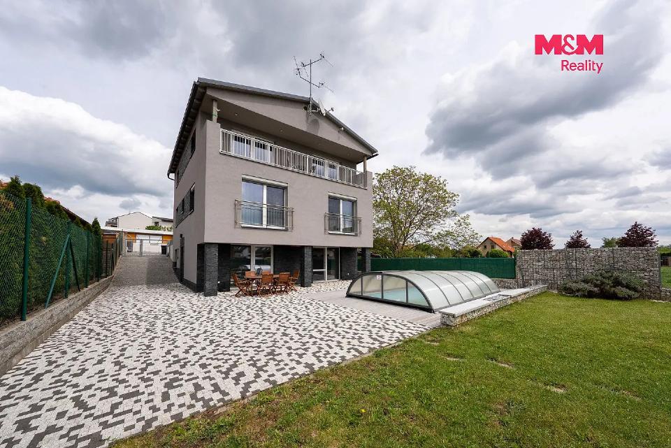 Prodej domu 233 m²
