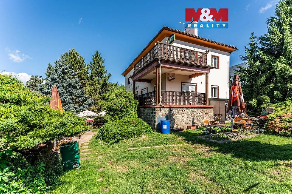 Prodej komerčního prostoru 318 m²