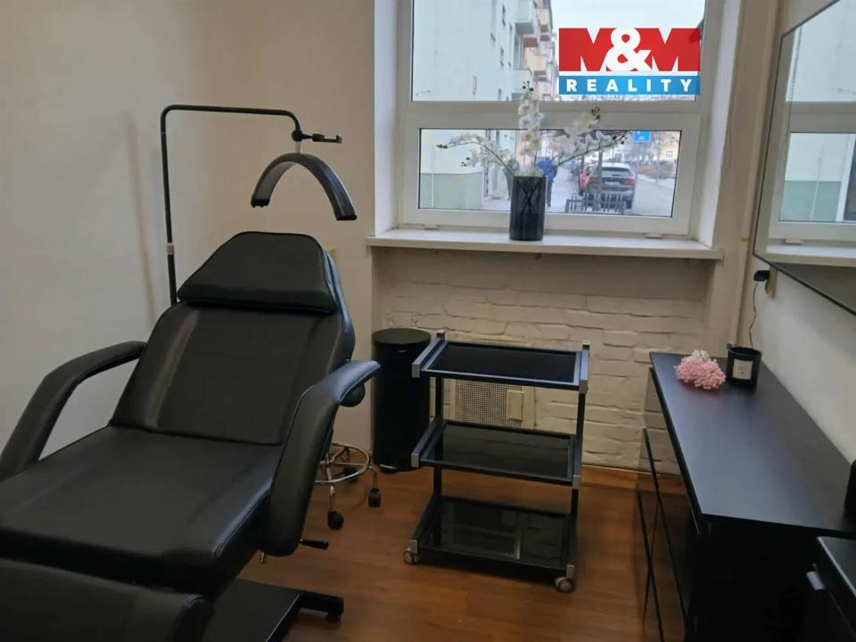 Pronájem komerčního prostoru 15 m²