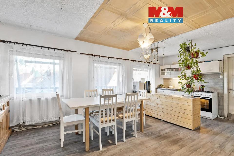 Prodej domu 242 m²