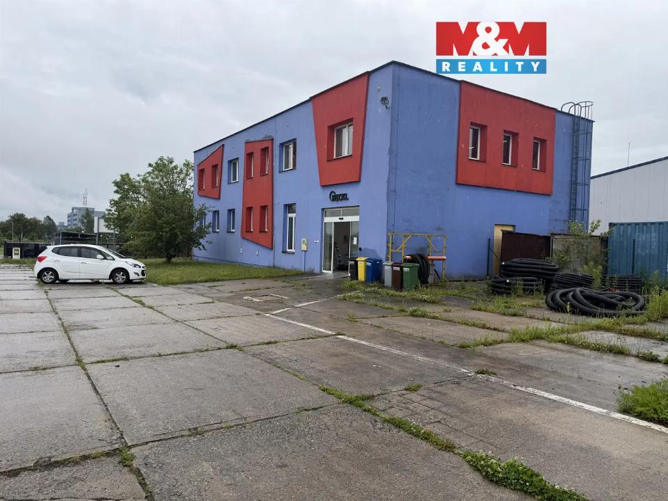 Pronájem komerčního prostoru 415 m²