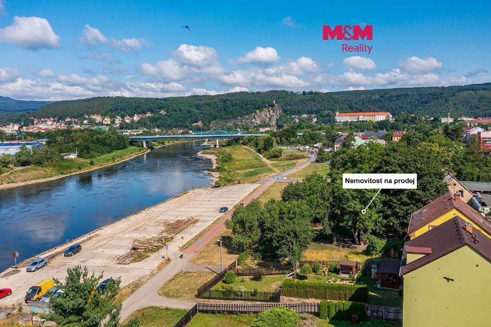 Prodej komerčního prostoru 1000 m²