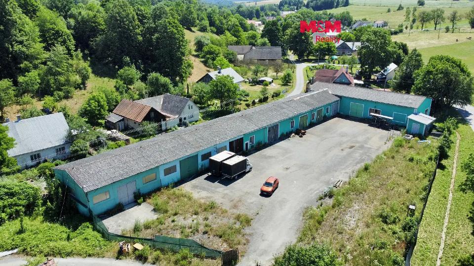 Prodej komerčního prostoru 1050 m²