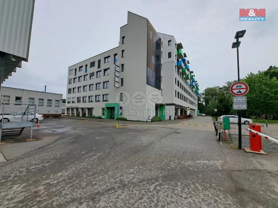 Pronájem komerčního prostoru 486 m²