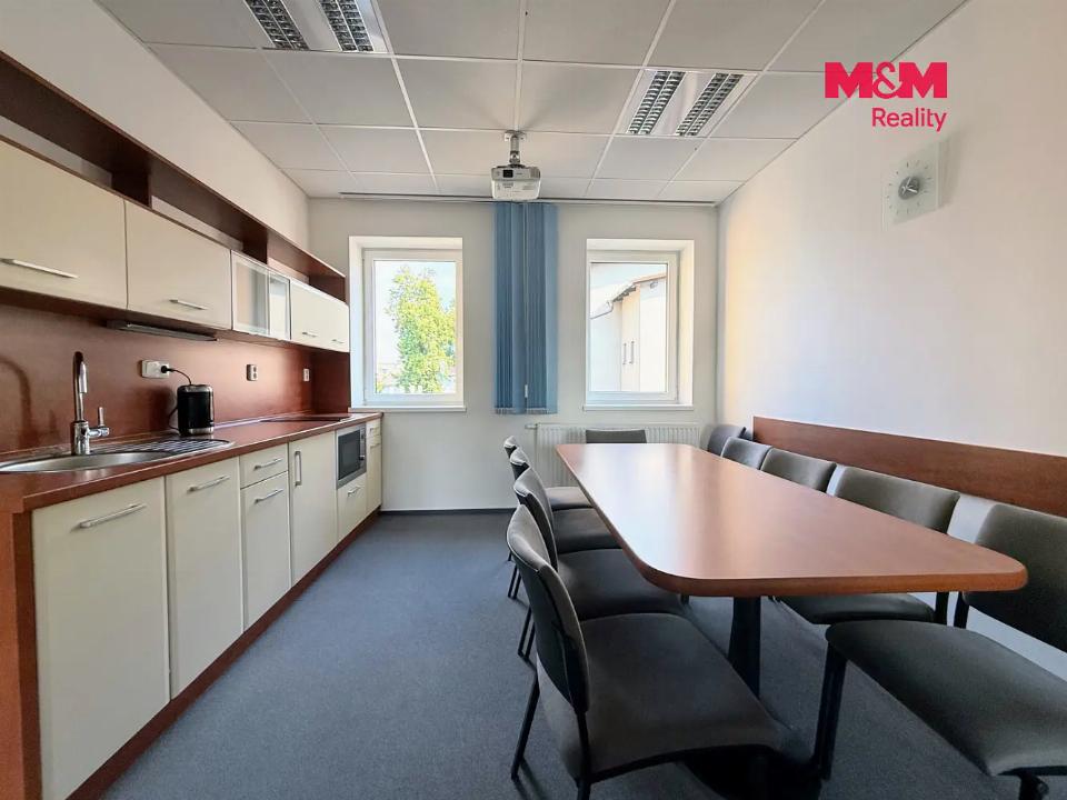 Pronájem komerčního prostoru 95 m²