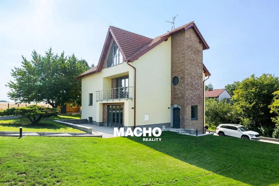 Pronájem domu 380 m²