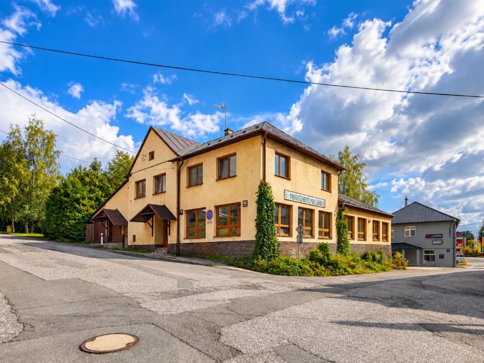 Prodej komerčního prostoru 533 m²