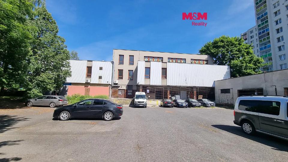 Pronájem komerčního prostoru 554 m²