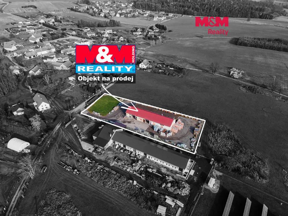 Prodej komerčního prostoru 900 m²