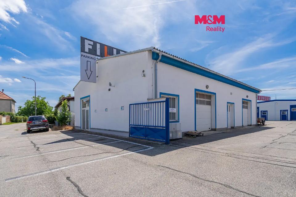 Pronájem komerčního prostoru 210 m²