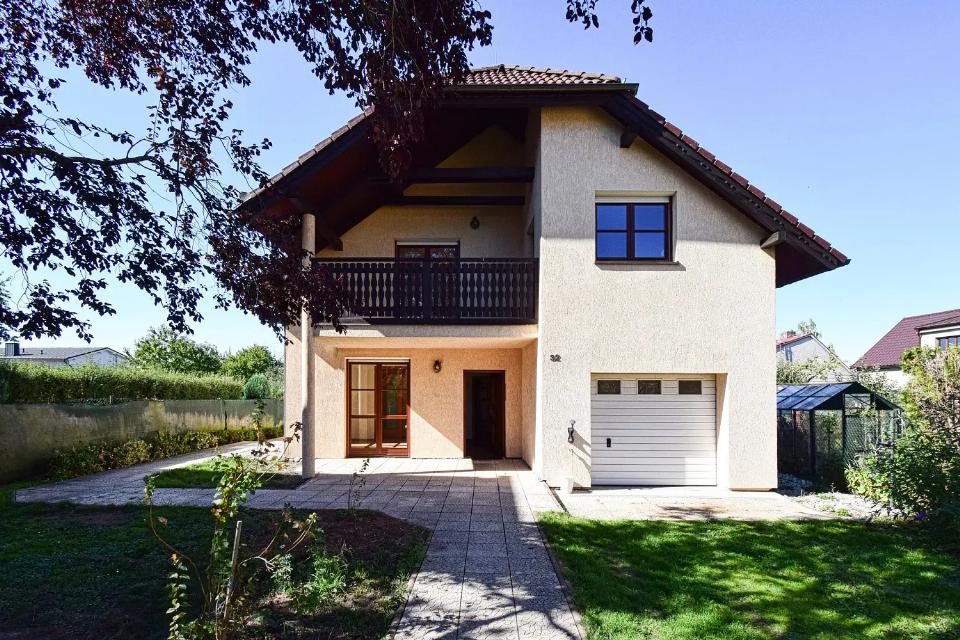 Pronájem domu 250 m²