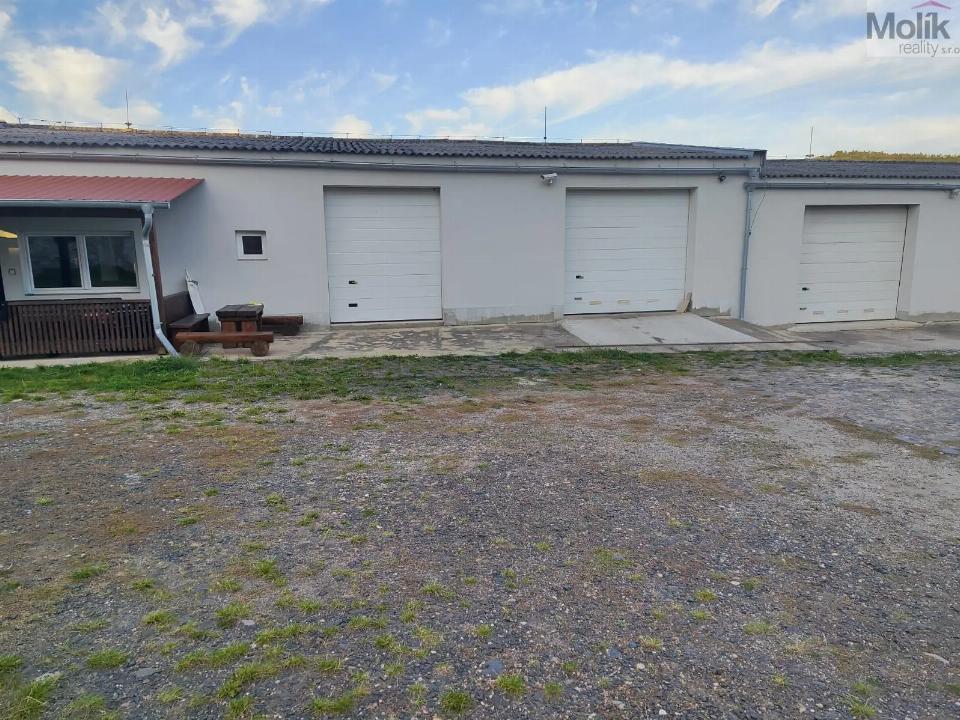 Pronájem komerčního prostoru 98 m²